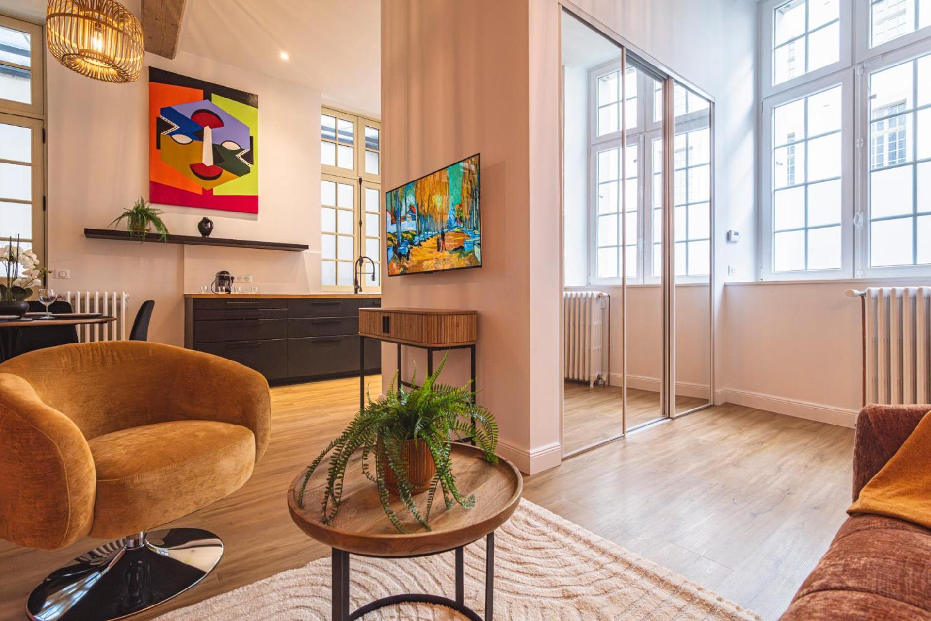 Mm Suites Loft Cathedrale Reims Exteriör bild