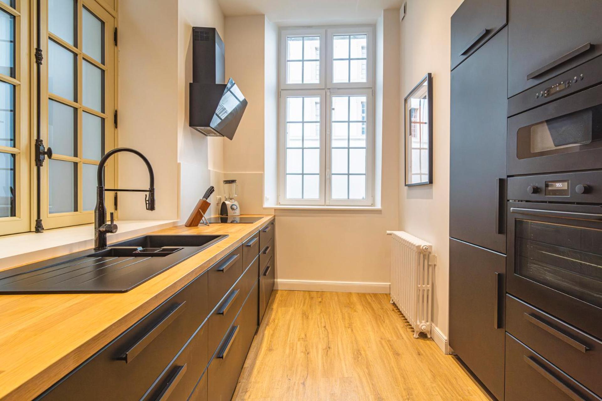 Mm Suites Loft Cathedrale Reims Exteriör bild